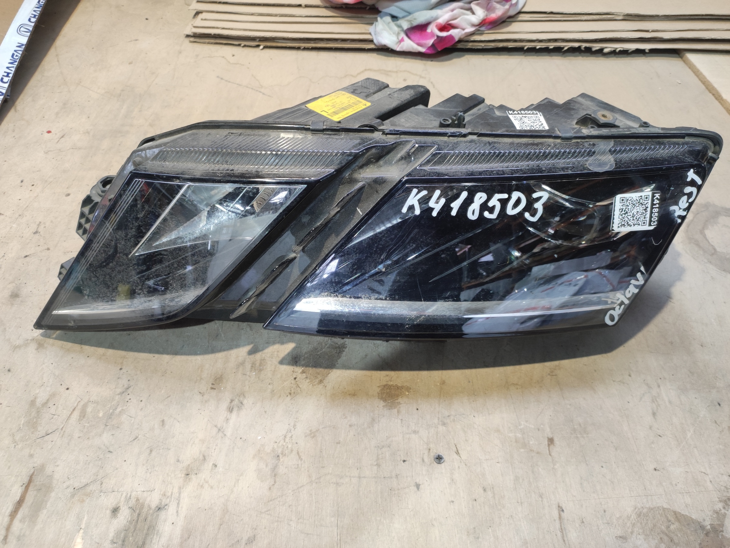 Фара передняя левая Skoda Octavia A7 Restail LED