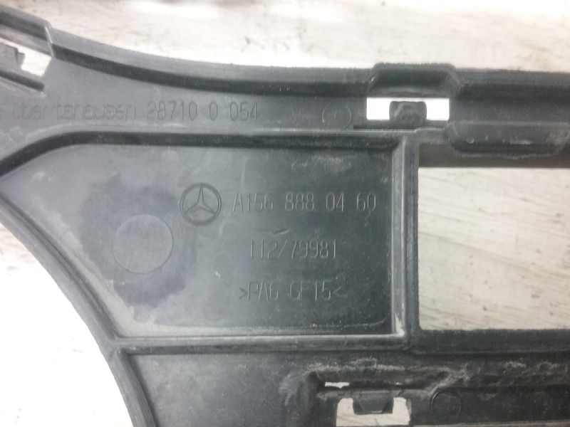 Решетка радиатора Mercedes Benz GLA-klasse X156