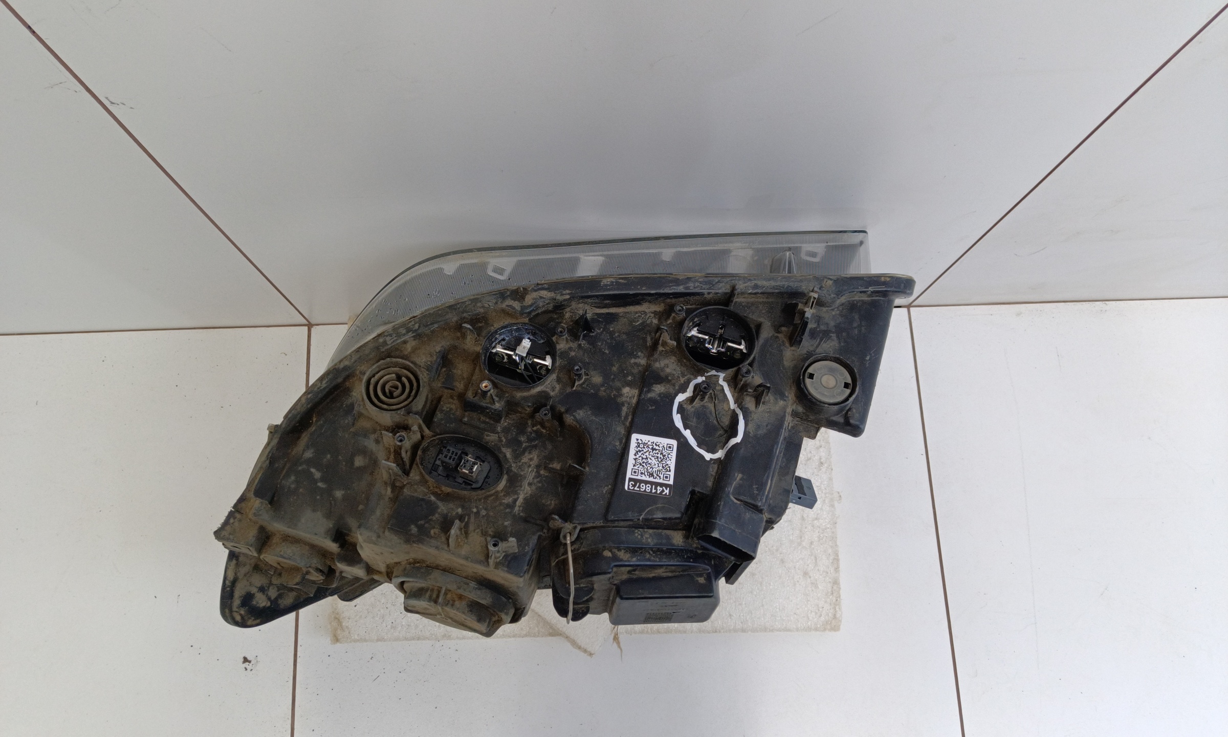 Фара передняя правая BMW X1 E84 Restail ксенон