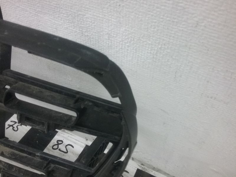 Решетка радиатора Mercedes Benz GLA-Klasse X156 Restail