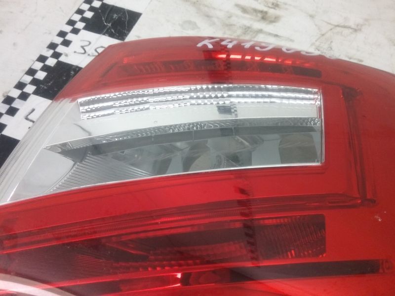 Фонарь задний правый наружный Skoda Octavia A7 Hatchback