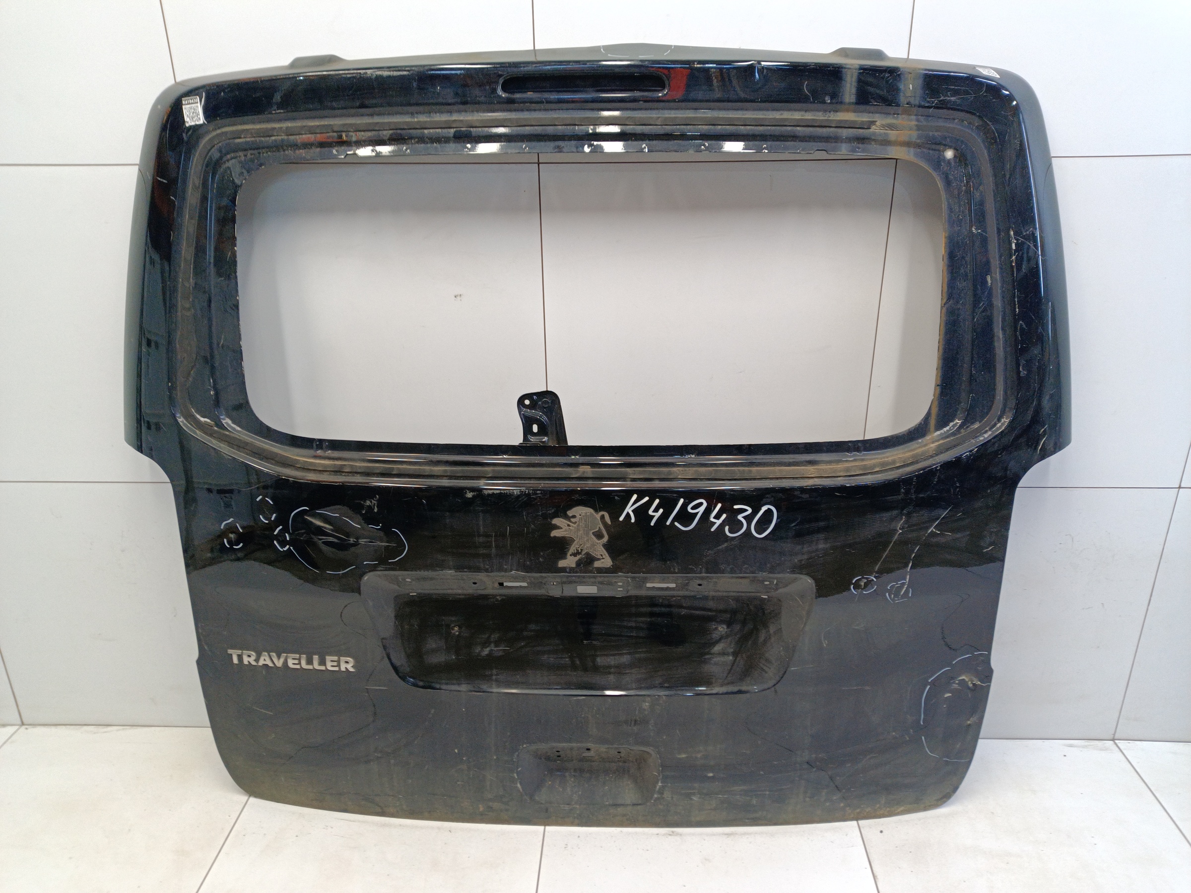 Крышка багажника Peugeot Traveller