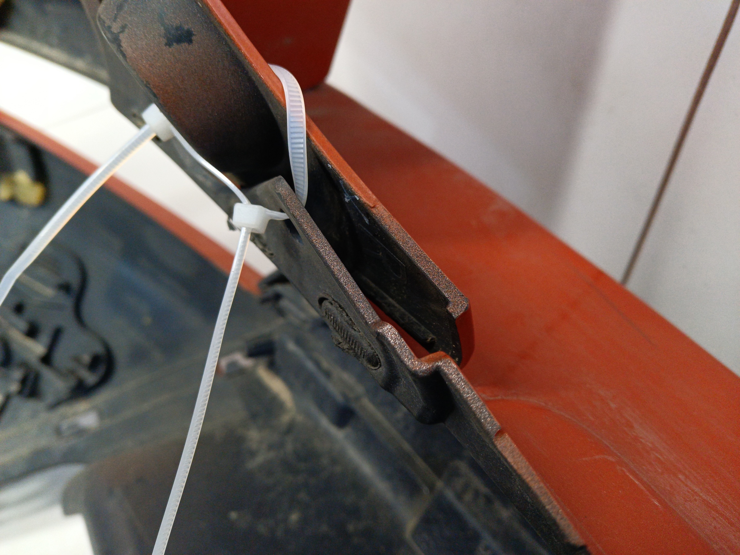 Бампер задний Land Rover Range Rover Evoque 1 Restail