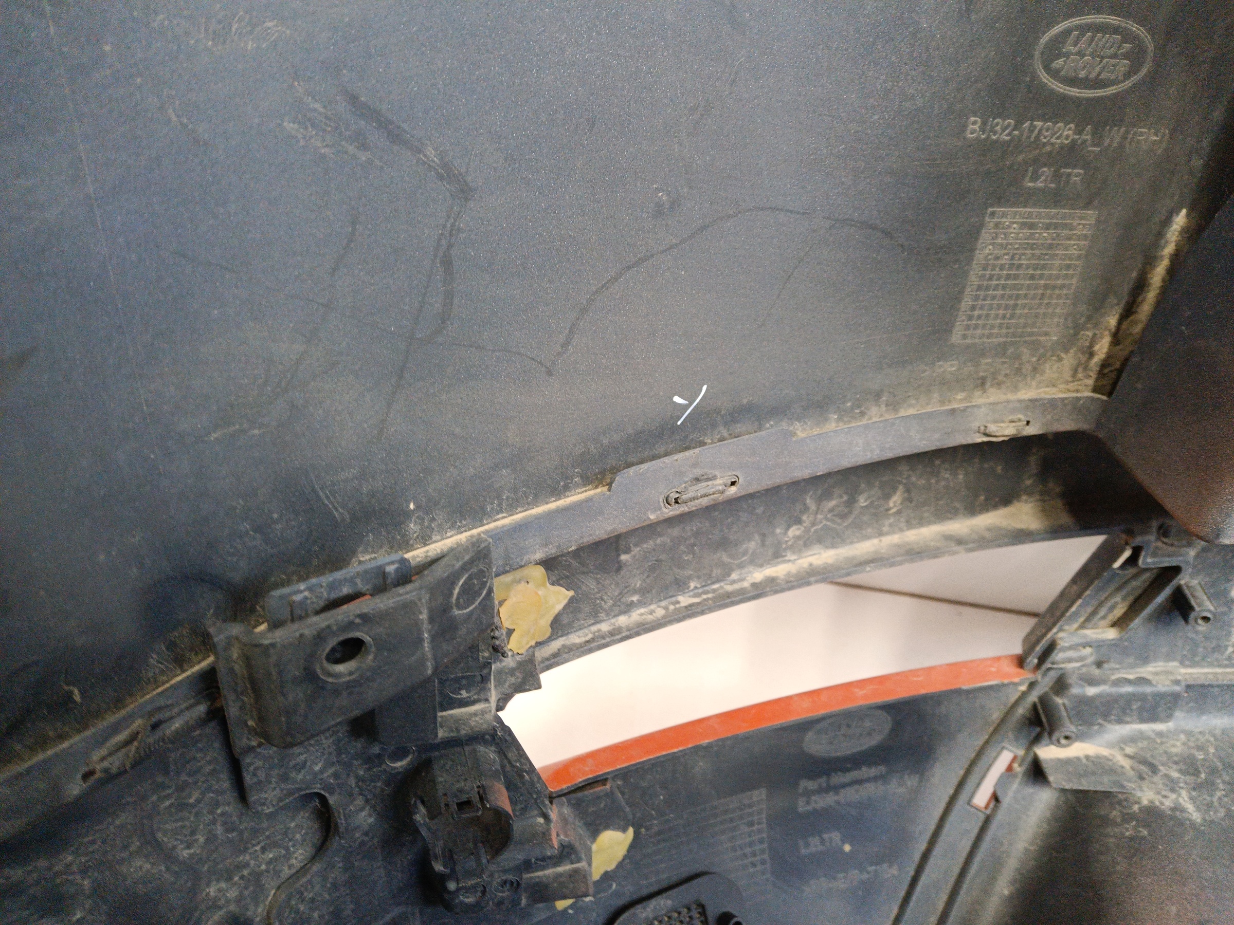 Бампер задний Land Rover Range Rover Evoque 1 Restail