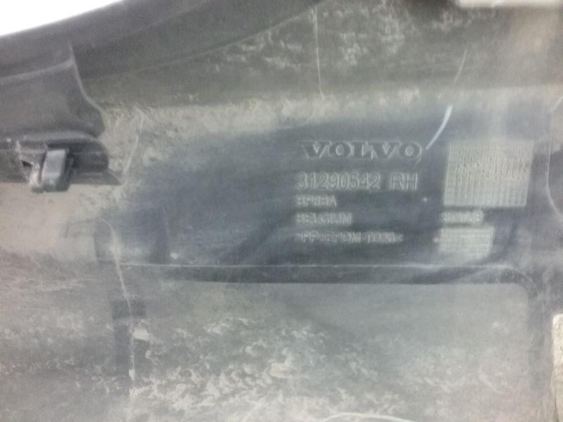 Накладка порога правая Volvo V40 Cross Country
