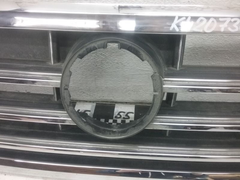 Решетка радиатора Volkswagen Touareg 3 R-Line