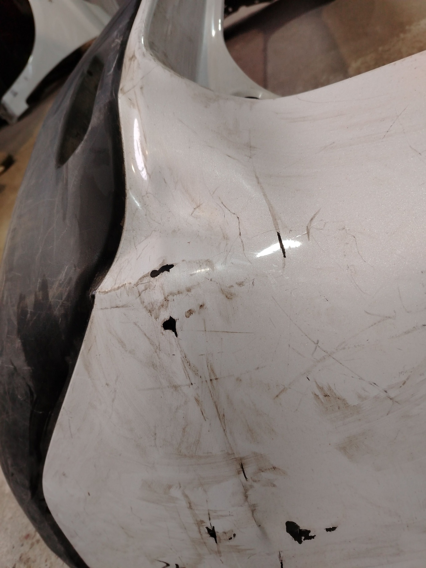 Бампер задний Suzuki Vitara 2