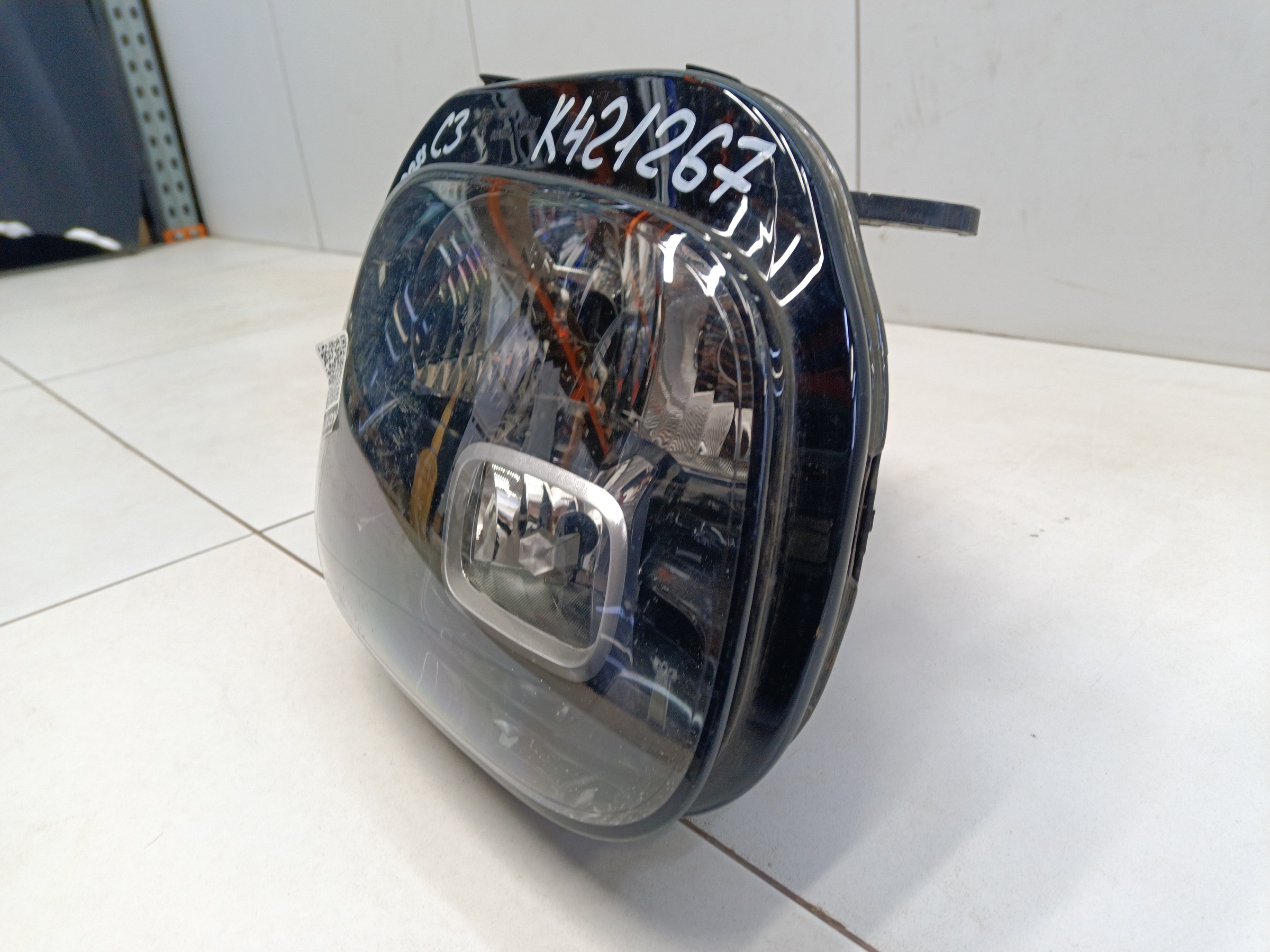 Фара передняя правая Citroen C3 Aircross галоген