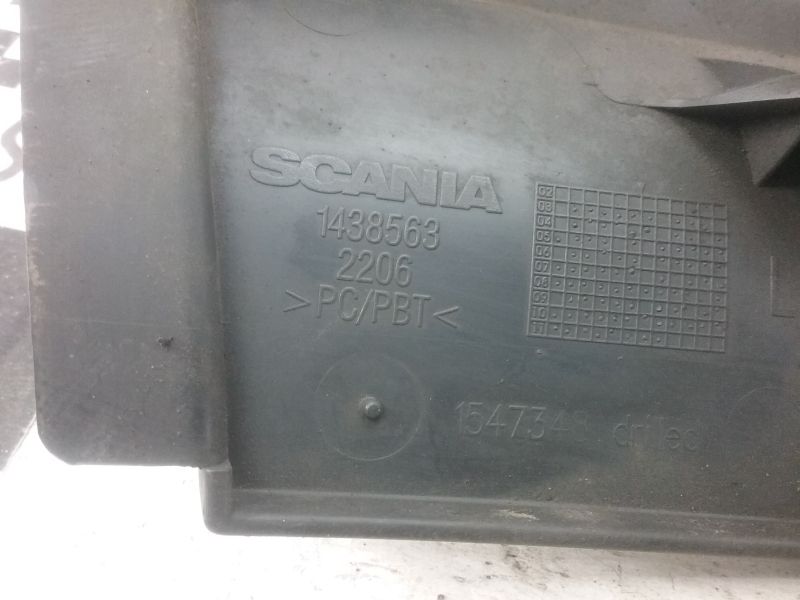Накладка над фарой левой Scania 5 R Series