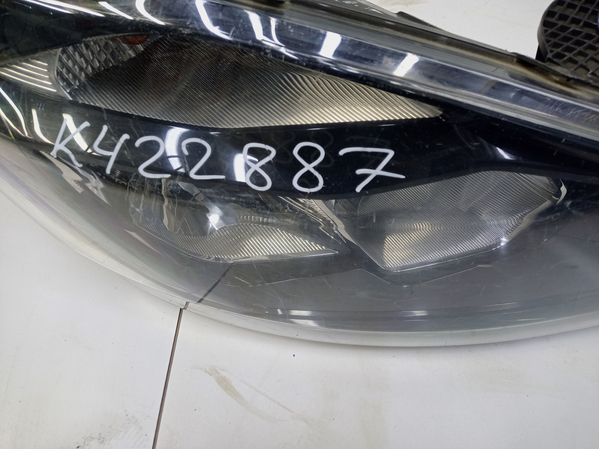 Фара передняя правая Ford Tourneo Custom галоген черная