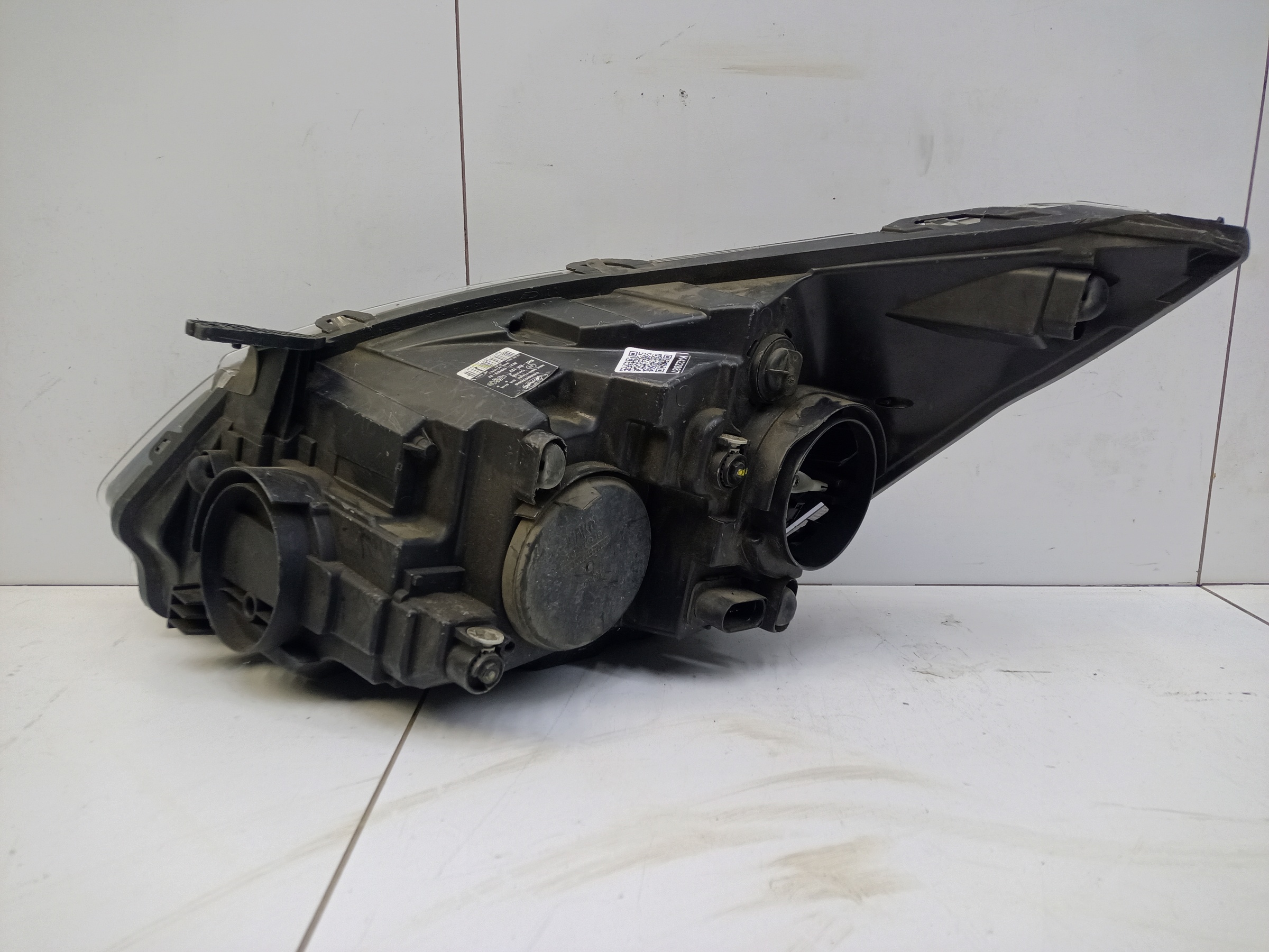 Фара передняя правая Ford Tourneo Custom галоген черная