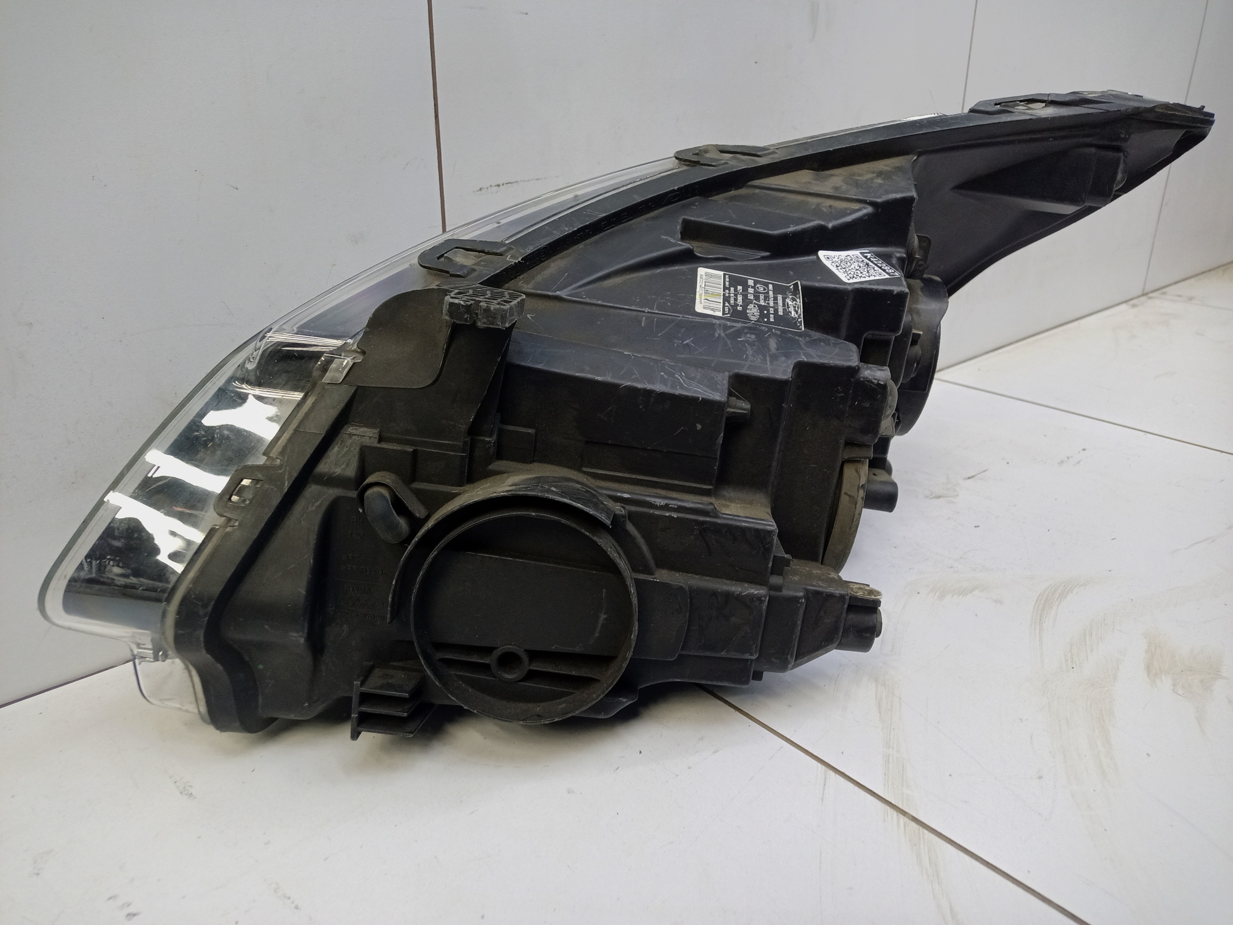 Фара передняя правая Ford Tourneo Custom галоген черная