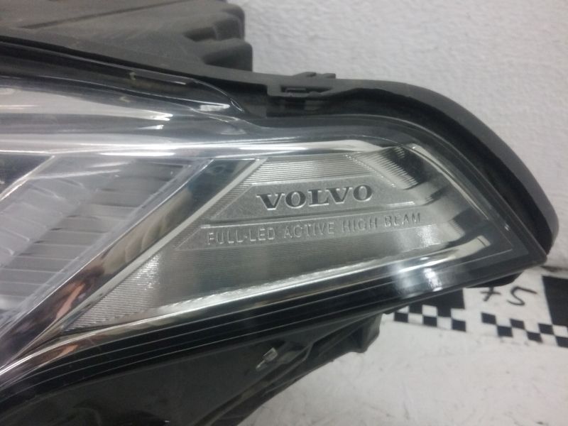 Фара передняя левая Volvo XC90 2 LED