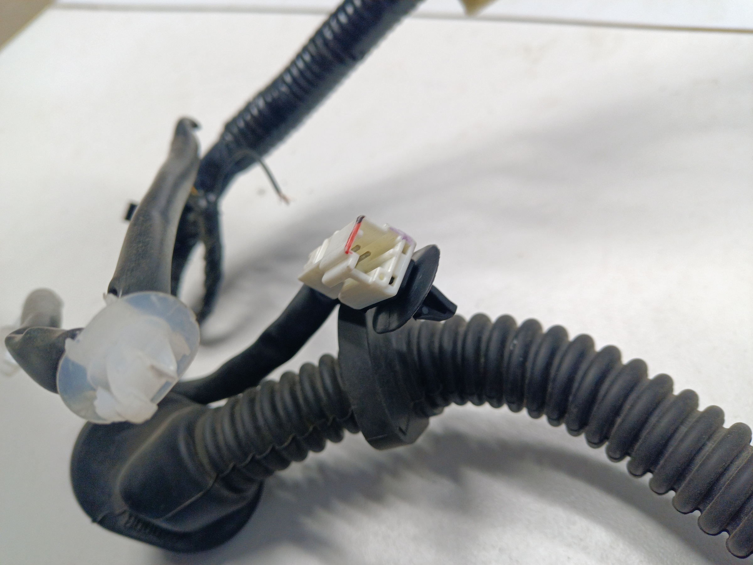 Проводка крышки багажника Nissan X-Trail T32