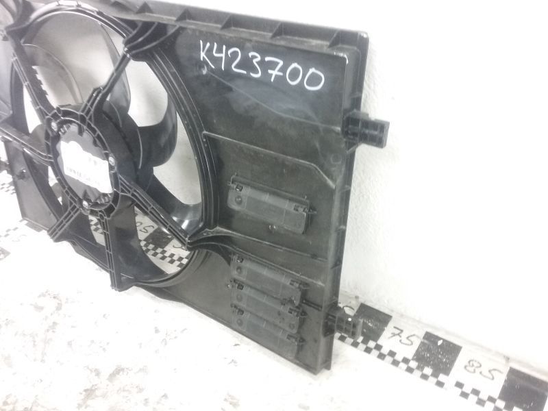 Диффузор вентилятора радиатора Volkswagen Passat B8