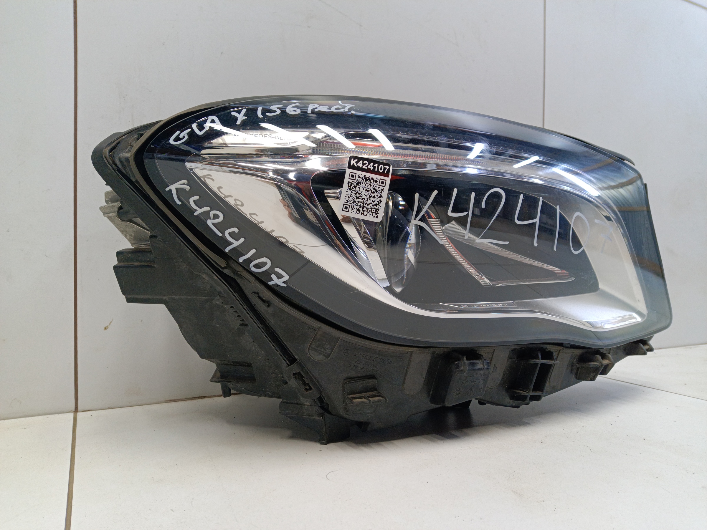 Фара передняя правая Mercedes-Benz GLA-Klasse X156 Restail