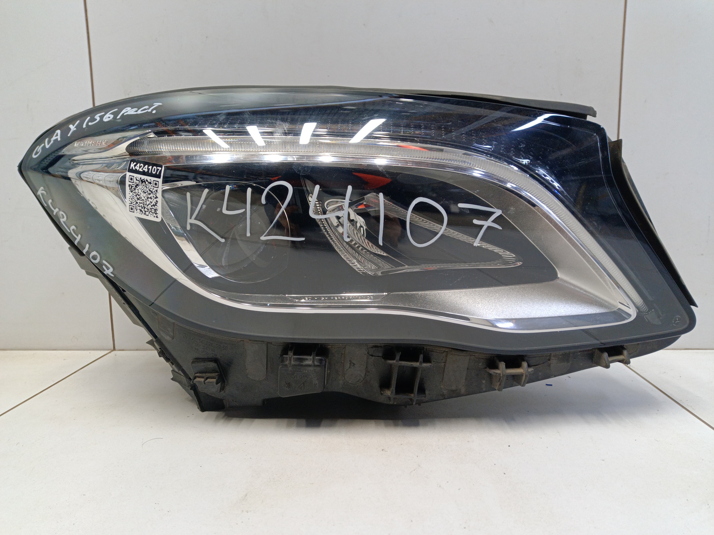 Фара передняя правая Mercedes-Benz GLA-Klasse X156 Restail