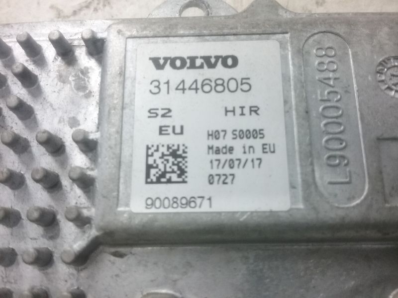 Блок управления фарой LED Volvo XC90 2