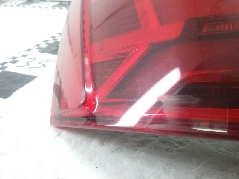 Фонарь задний левый Audi Q7 2 LED