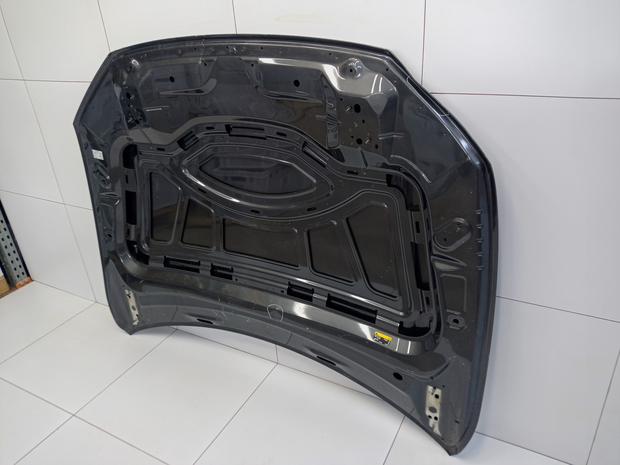 Капот Volkswagen Touareg 3
