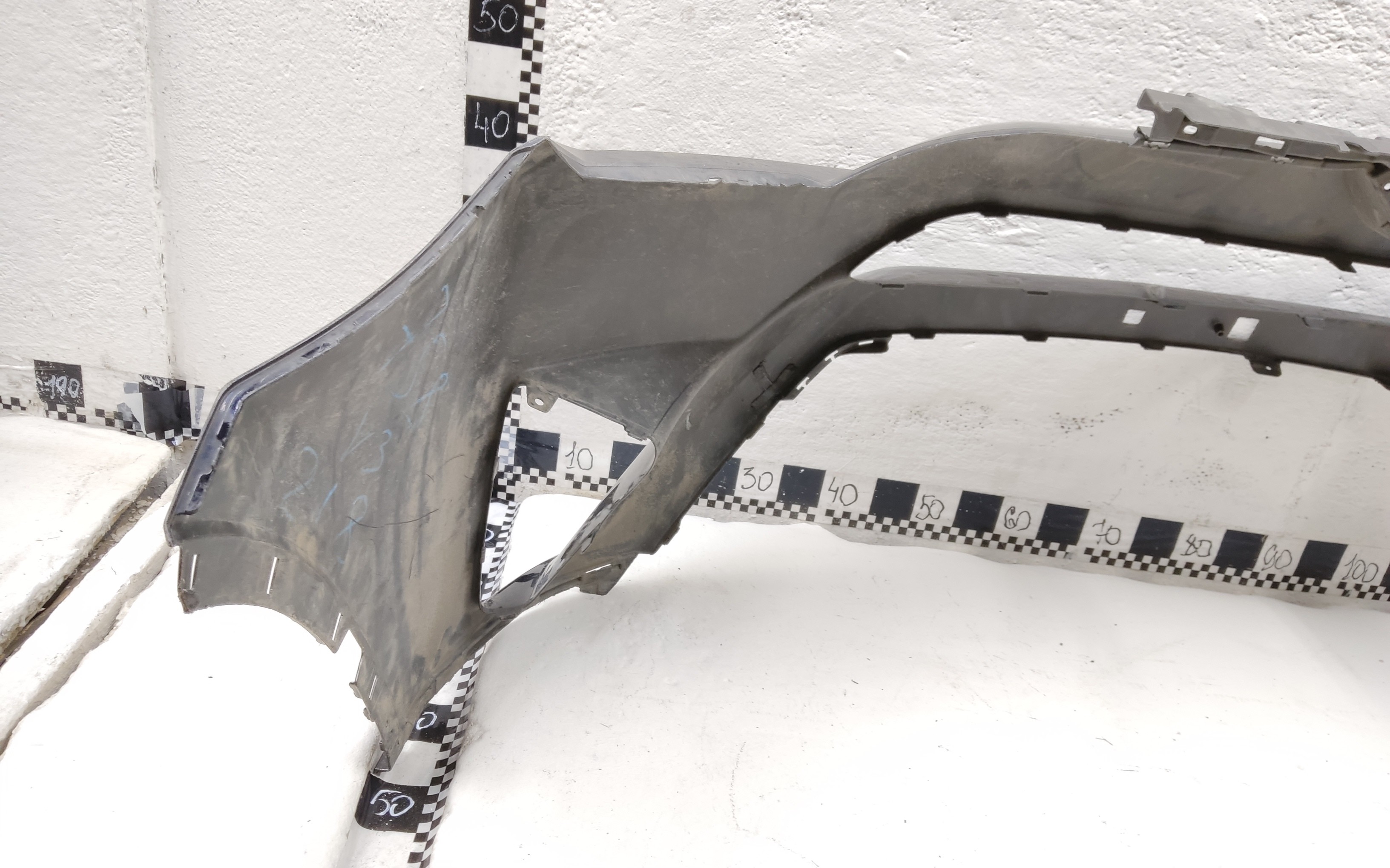 Бампер передний Toyota RAV4 CA40 Restail