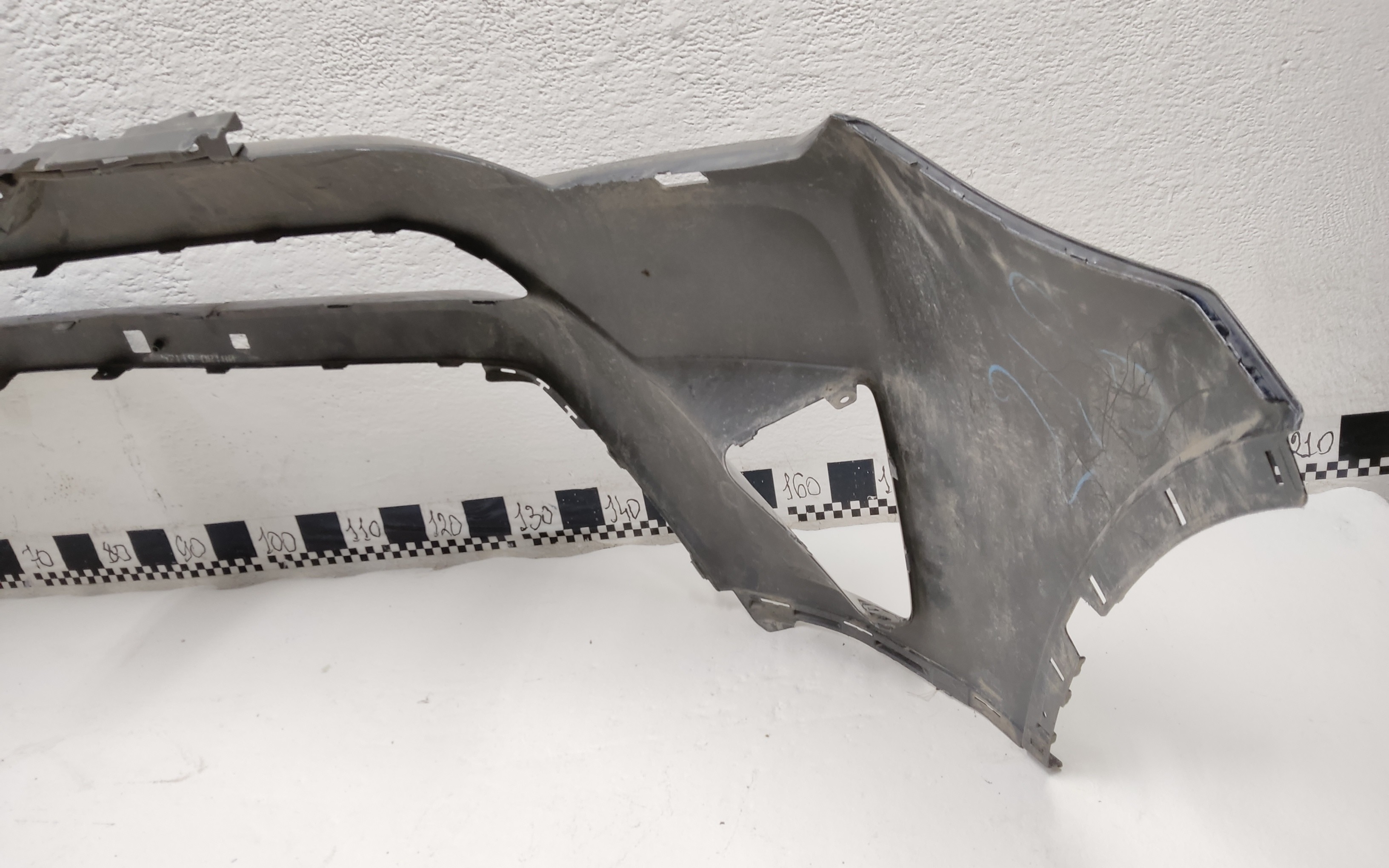 Бампер передний Toyota RAV4 CA40 Restail