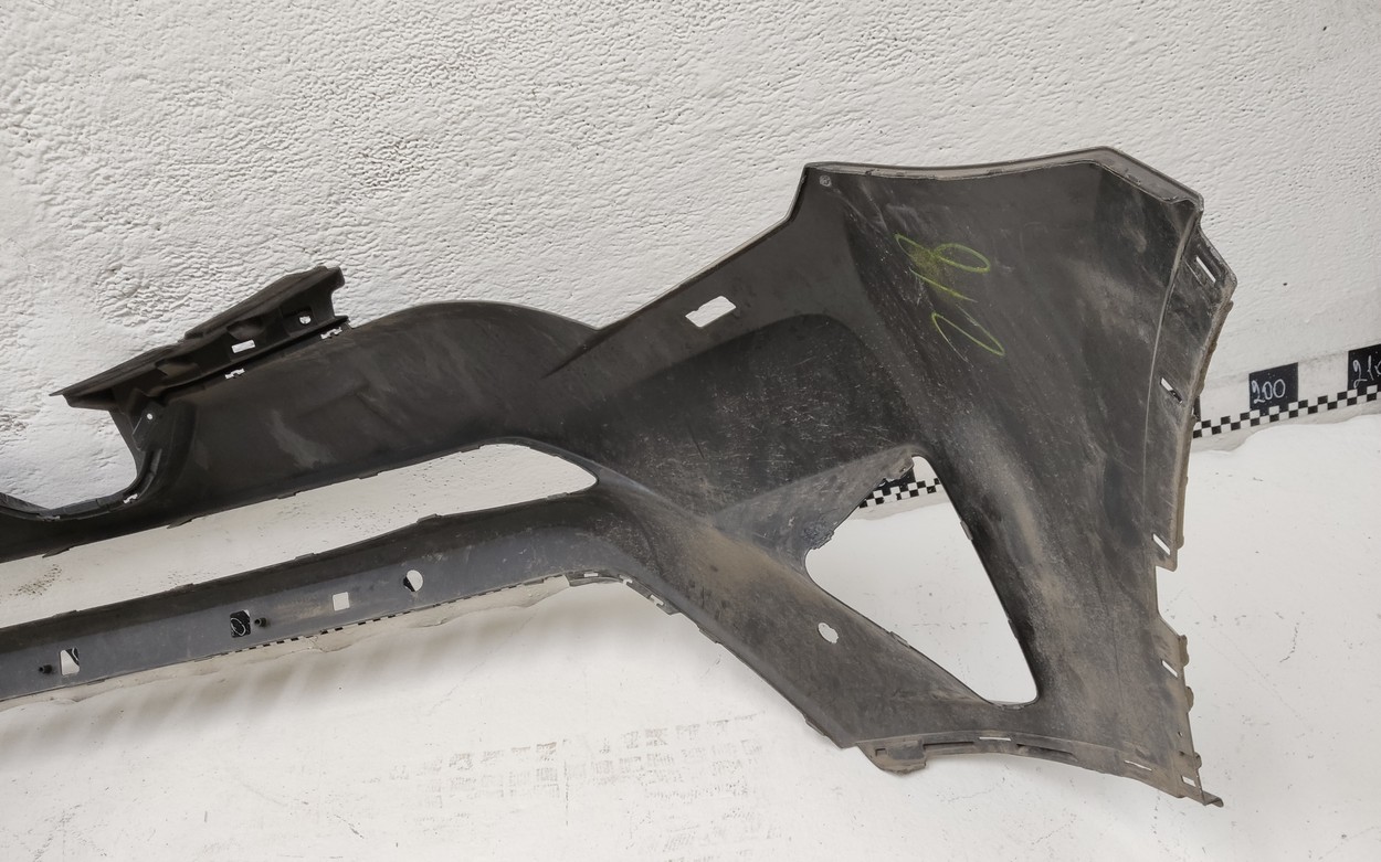 Бампер передний Toyota RAV4 CA40 Restail