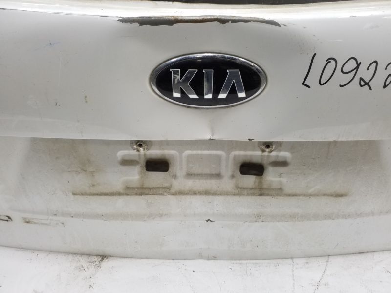 Крышка багажника Kia Sorento 3