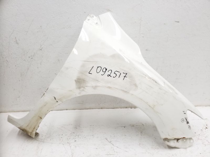 Крыло переднее правое Toyota Corolla E150 Restail без повторителя