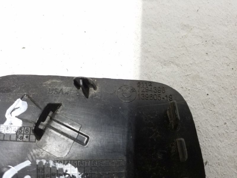 Заглушка буксировочного крюка заднего бампера правая BMW X5 F15