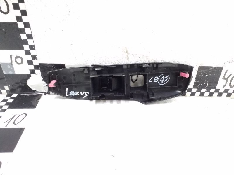 Накладка блока управления стеклоподъемником двери передней правой Lexus NX