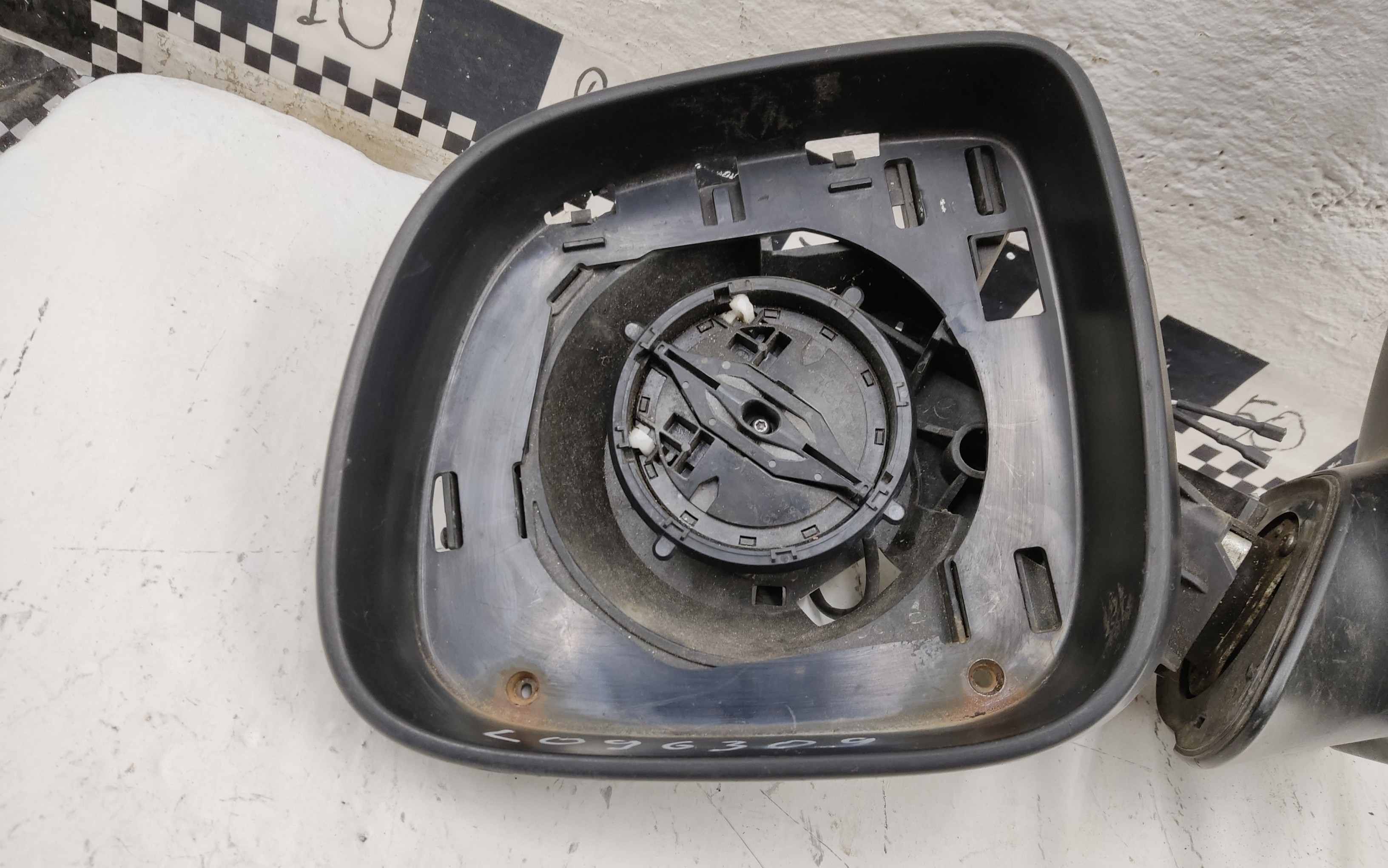 Зеркало заднего вида наружное левое Volkswagen Amarok 7 контактов 