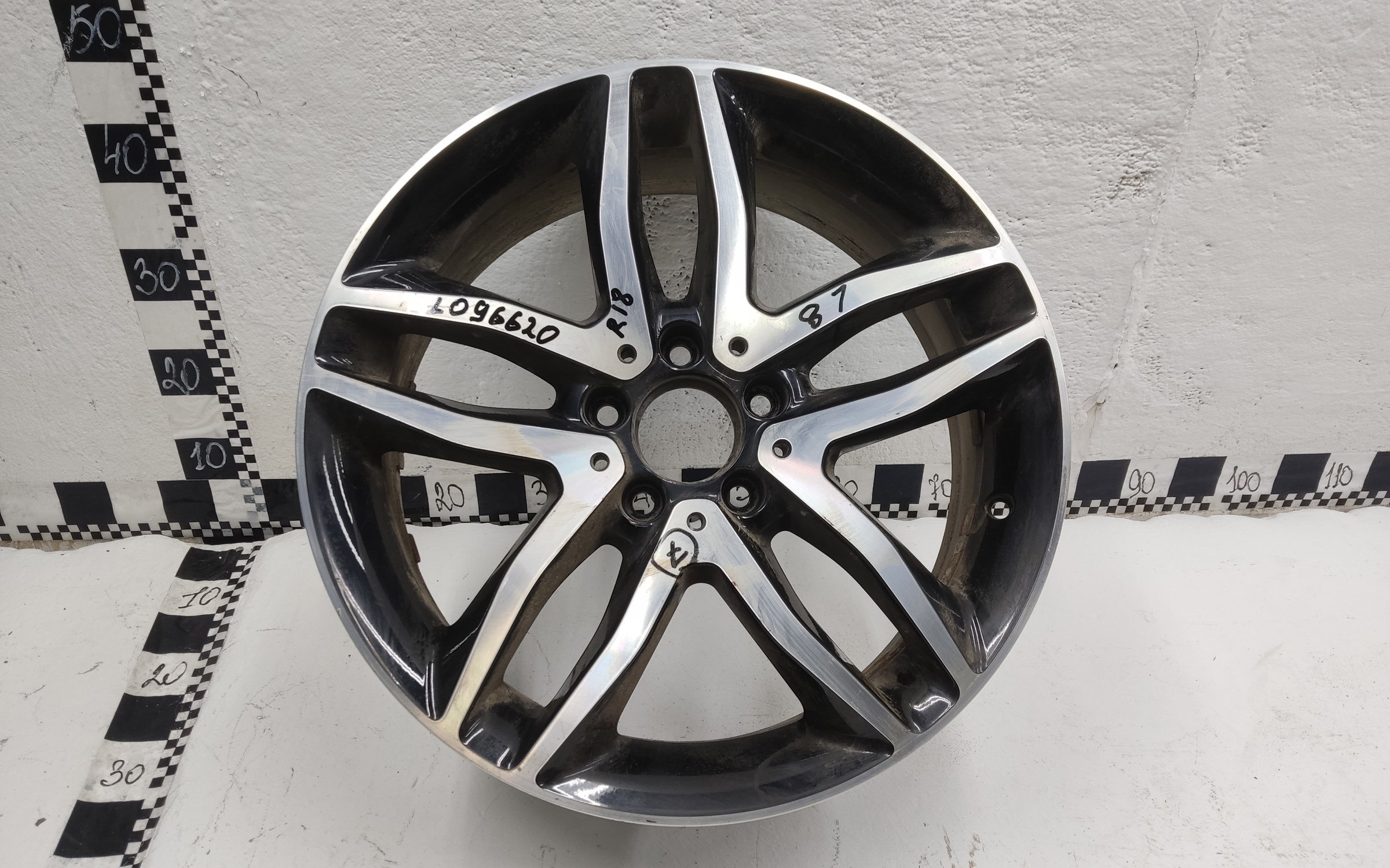 Диск колеса литой Mercedes Benz GLA-klasse X156 R18