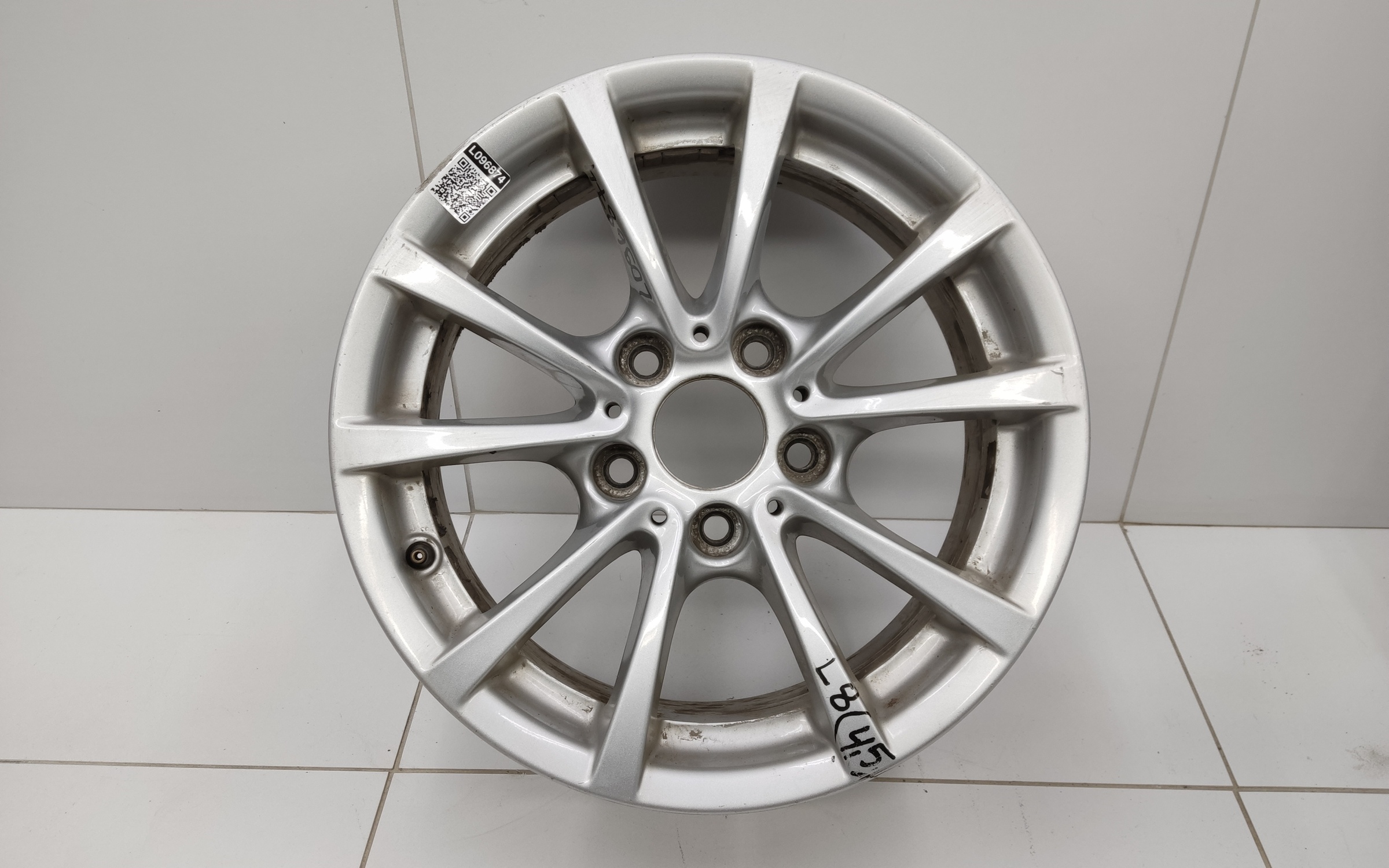 Диск колеса литой BMW 3er F30 R16