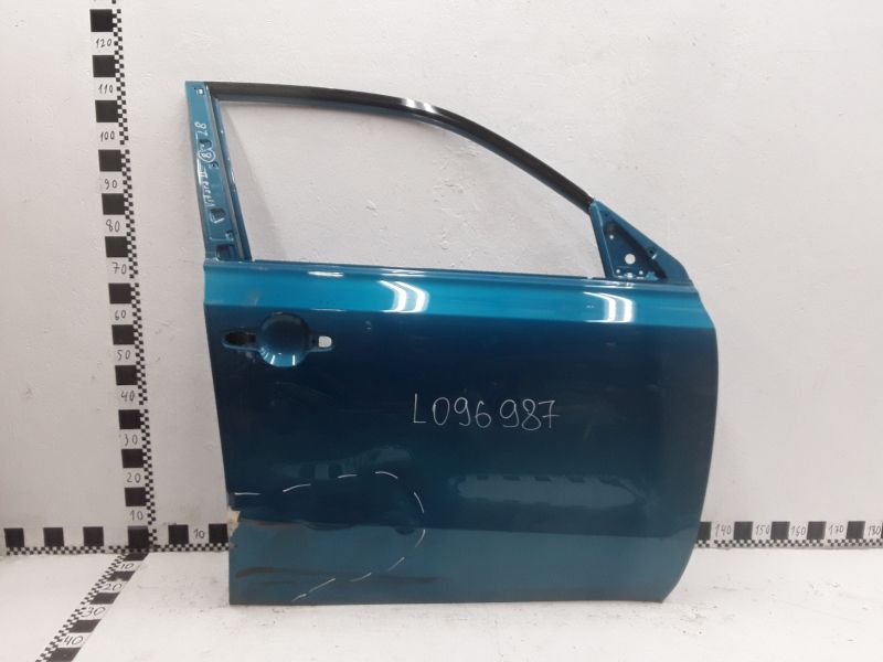 Дверь передняя правая Suzuki Vitara 2