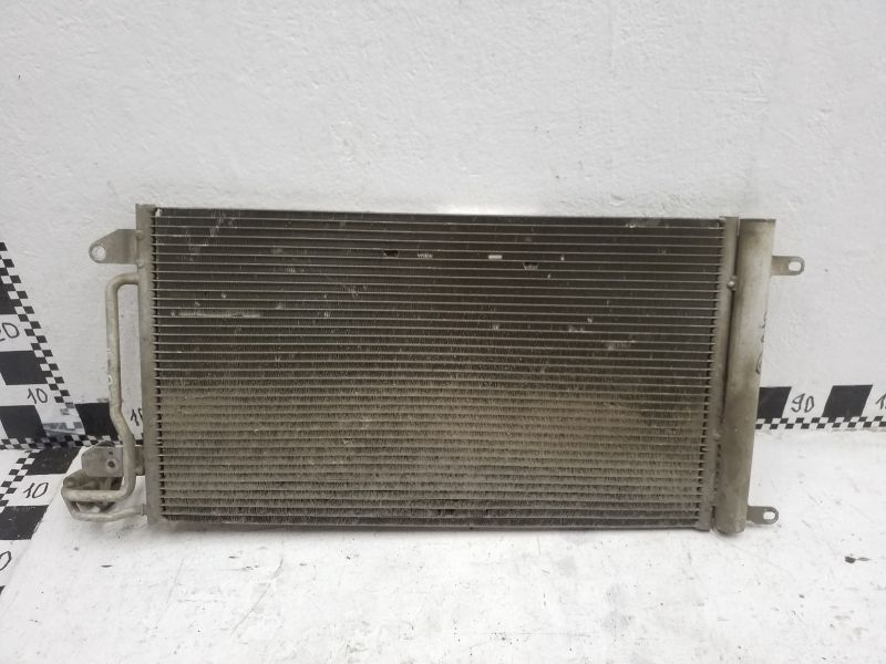 Радиатор кондиционера Volkswagen Polo 5