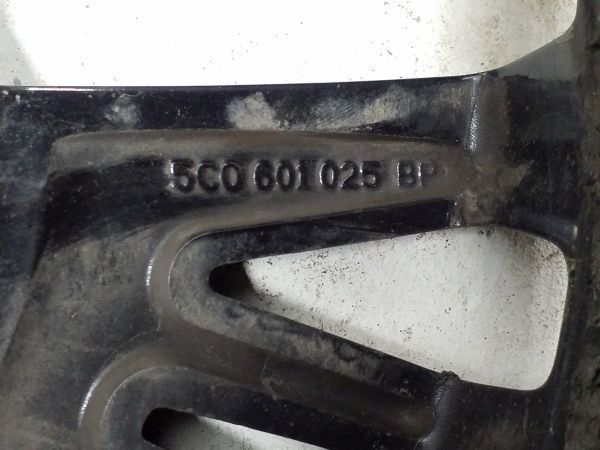 Диск колеса литой Volkswagen Jetta 6 R16