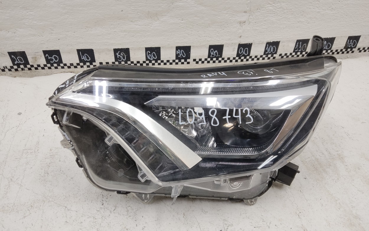 Фара передняя левая Toyota RAV4 CA40 Restail LED