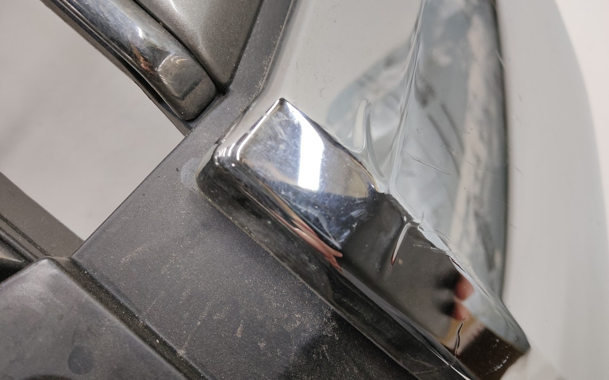 Решетка радиатора Toyota Land Cruiser 200 Restail 2
