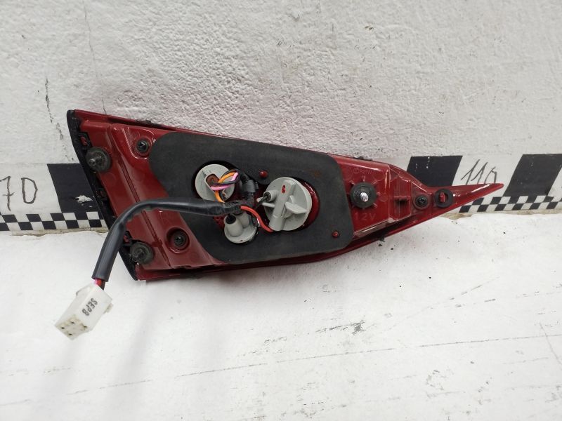 Фонарь задний правый внутренний Hyundai Solaris 2