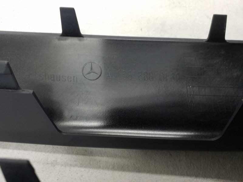 Накладка решётки радиатора Mercedes-Benz GLA-klasse X156 