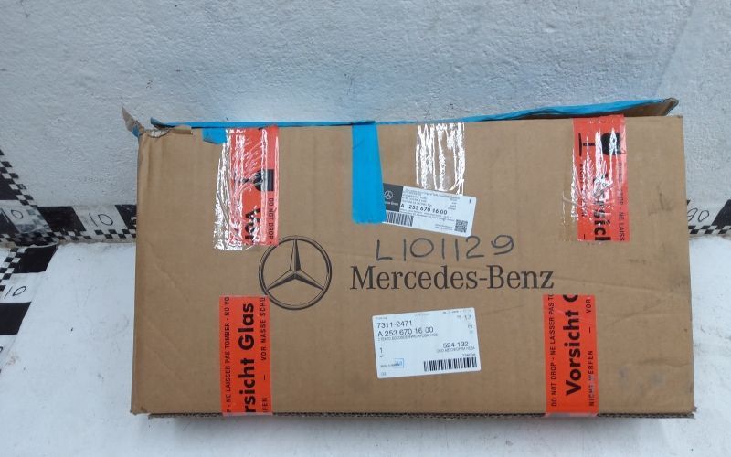 Стекло заднее правое глухое Mercedes Benz GLC-klasse X253