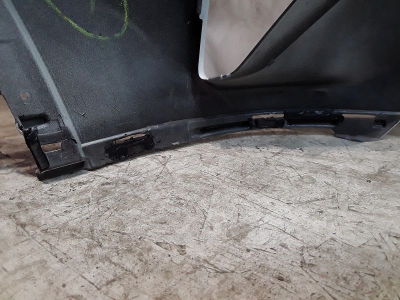 Бампер передний Toyota RAV4 CA40 Restail