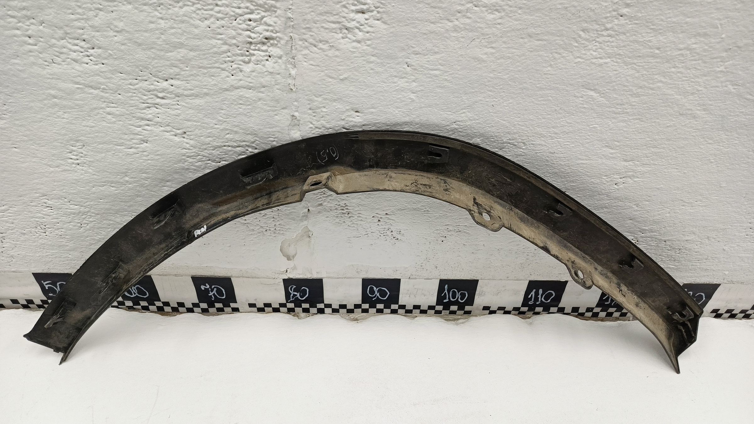 Накладка крыла заднего левого Lexus RX 4