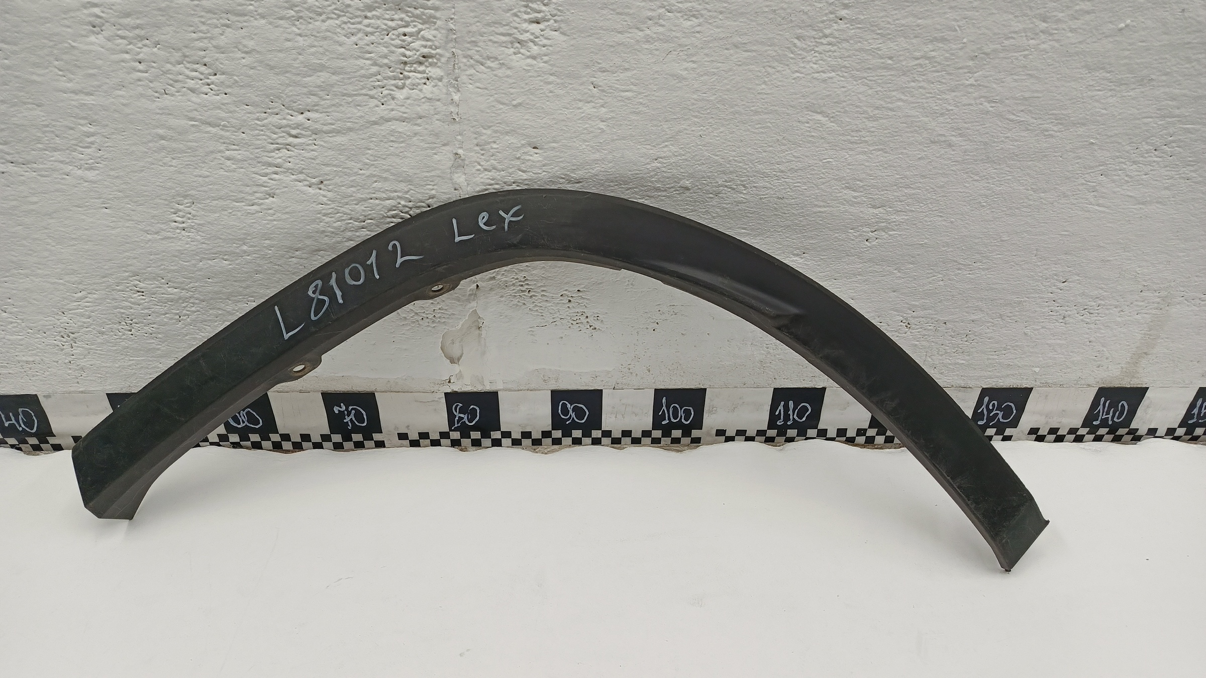 Накладка крыла заднего левого Lexus RX 4