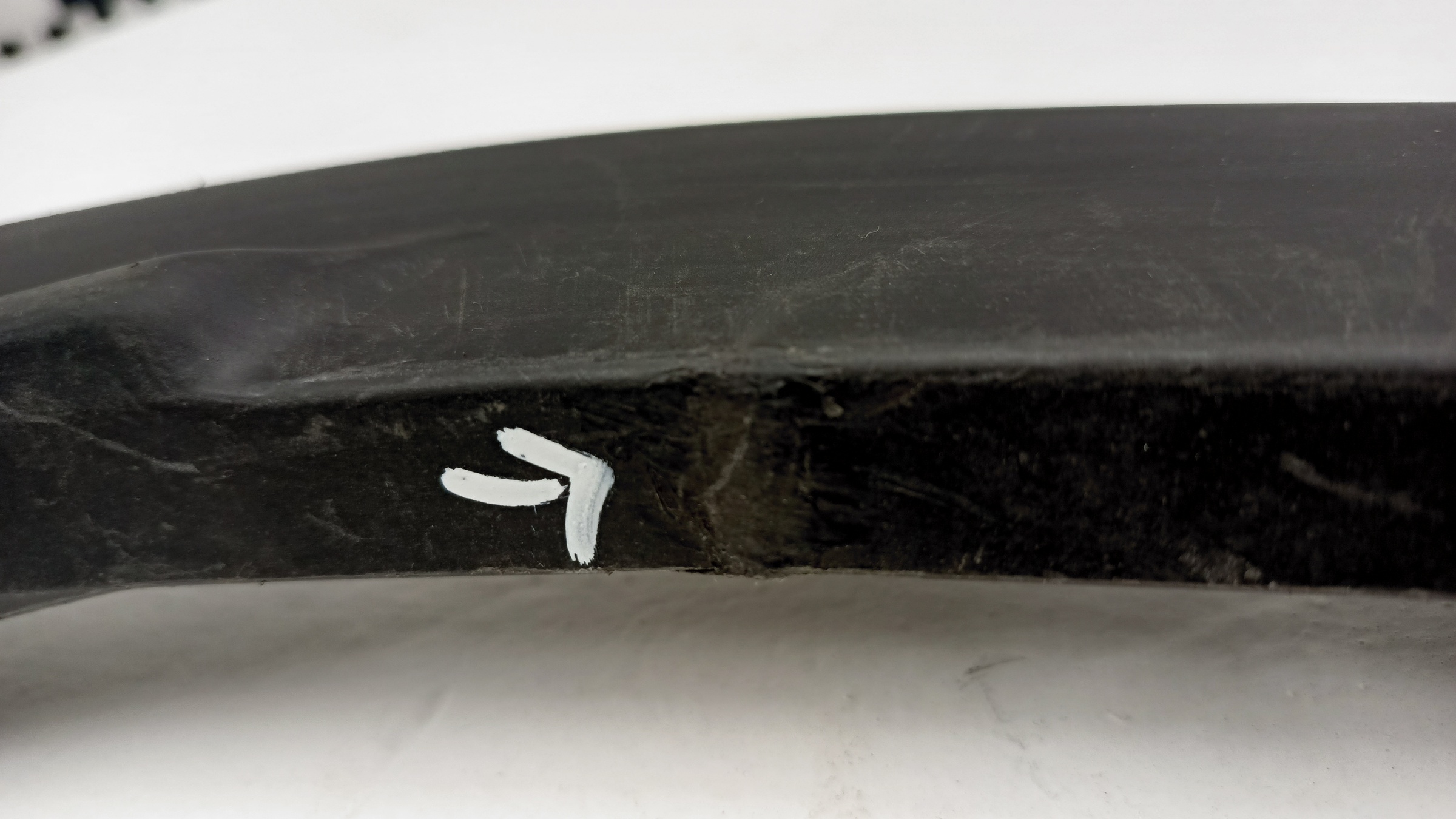 Накладка крыла заднего левого Lexus RX 4