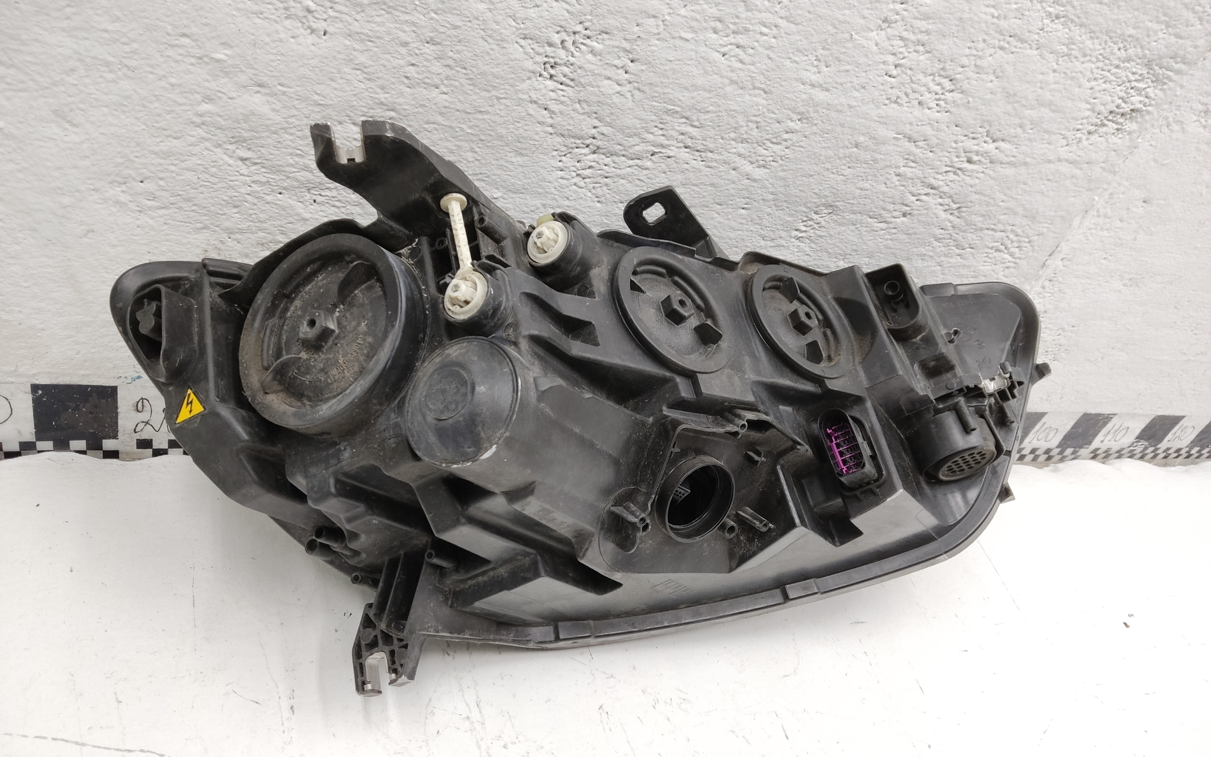 Фара передняя левая Audi A6 C7 Restail ксенон