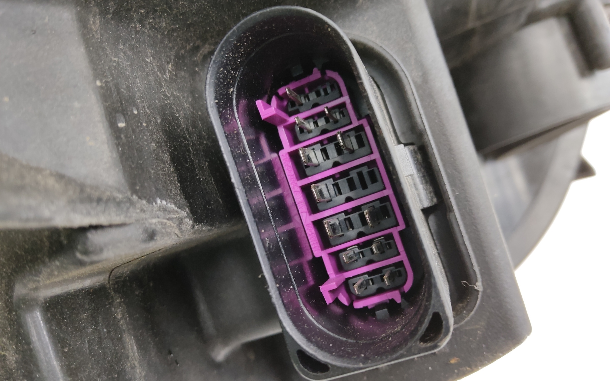 Фара передняя левая Audi A6 C7 Restail ксенон