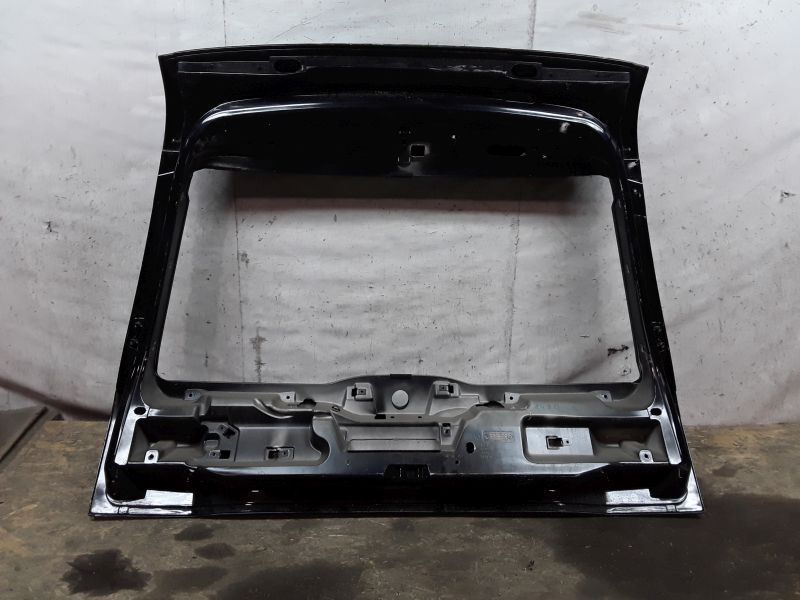 Крышка багажника Volvo XC90 1