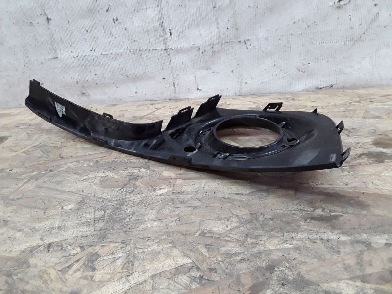 Рамка птф передней правой Audi Q5 8R Restail